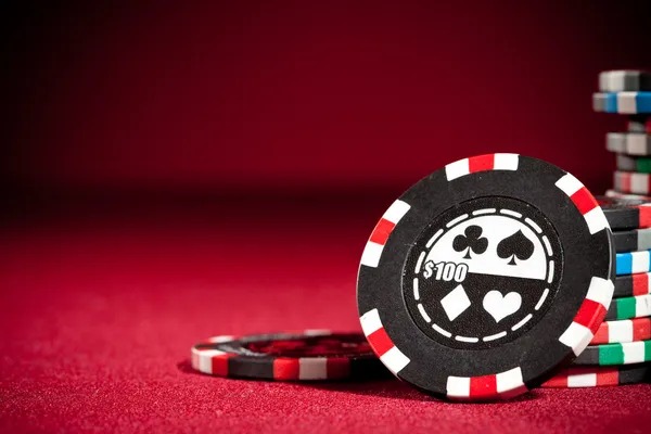 Quickspin slot game interface displaying reels, pay lines, and bonus features on qq99